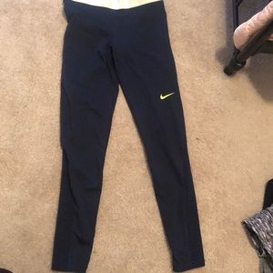 Nike Pro Fleece Lined Leggings (size M)